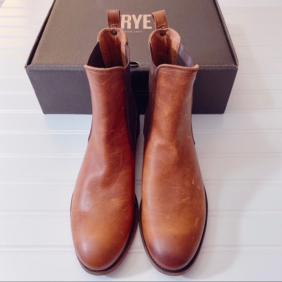 Sold! Frye Women’s Melissa Chelsea Boots - Picture 7 of 16
